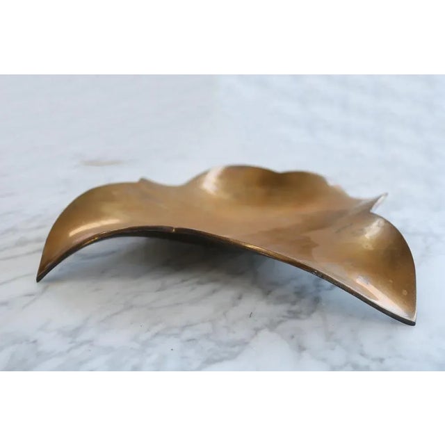 Hollywood Regency Sculptural Heavy Brass Wave Bowl, 1960s For Sale - Image 6 of 6