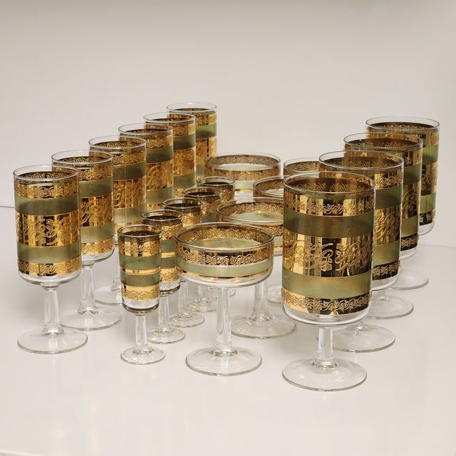 Set of 20 Pieces Vintage Culver Starlyte Green Collection Heavy 22k Gold Stripe Stemware Glasses For Sale - Image 9 of 10