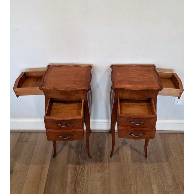 Mid 20th Century Vintage French Louis XV Style Fruitwood Bombe Nightstands End Tables - A Pair For Sale - Image 5 of 18