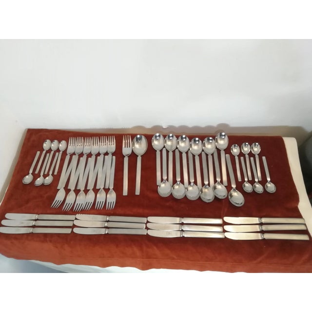 Cutlery set produced by Fratelli Calderoni design Gio Ponti. Consisting of: 12 forks 18x2 cm 12 knives 20.5x1.5 cm 12...
