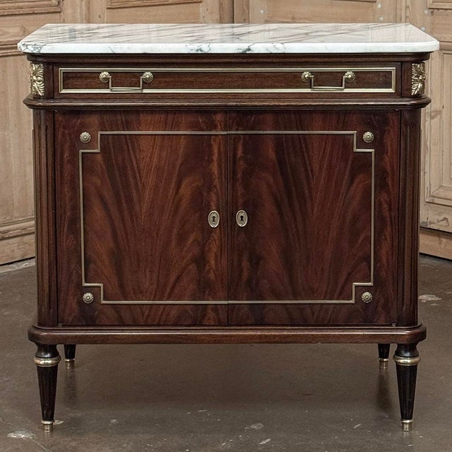 Mid 20th Century French Mahogany Louis XVI Style Two-Door Buffet With Carrara Marble Top For Sale - Image 5 of 18