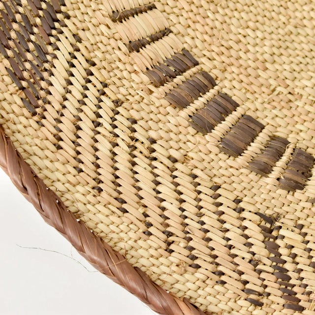 African Early 20th Century Tonga Binga Basket 21 Inch For Sale - Image 3 of 9