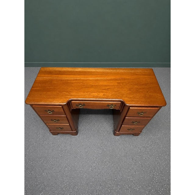 Continental Furniture Company Mid-20th Century Continental Furniture Co. “John Hawks” Colonial Mahogany Executive Desk For Sale - Image 4 of 10