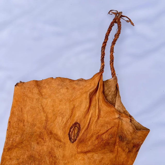 Early 20th Century Early 20th Century Dinka Leather Camel Headdress MATTER COLLECTION For Sale - Image 5 of 7
