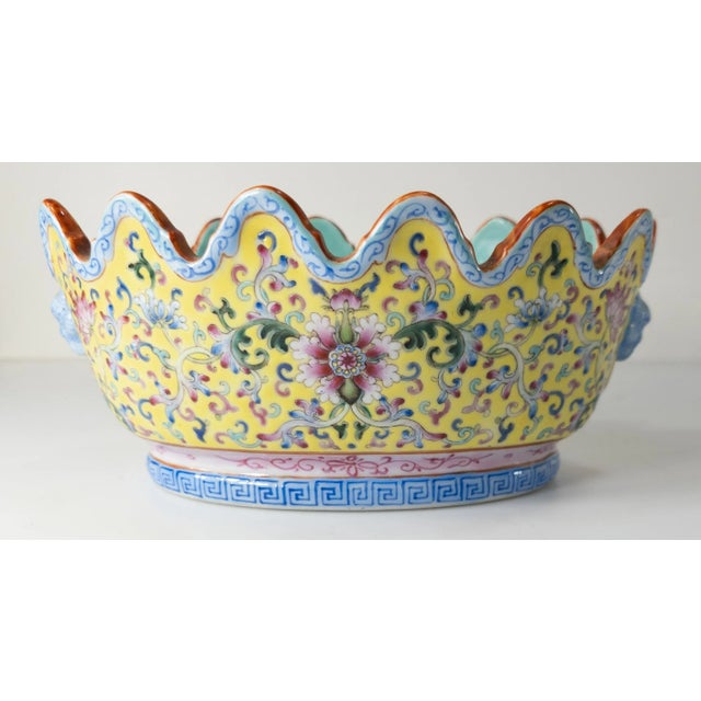 Early 20th Century Chinese Chinoiserie Republic Period Famille Rose Floral Bowl For Sale - Image 4 of 12