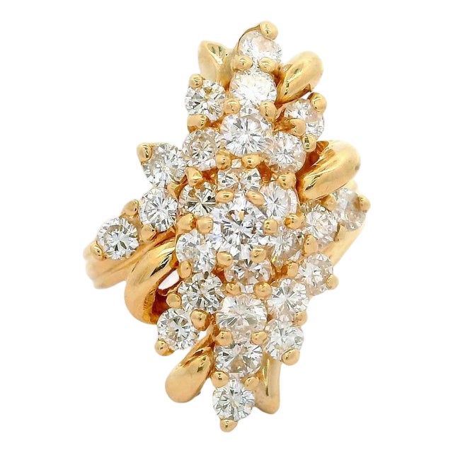 14k Yellow Gold Diamond Cluster Ring, Size 6.75 For Sale