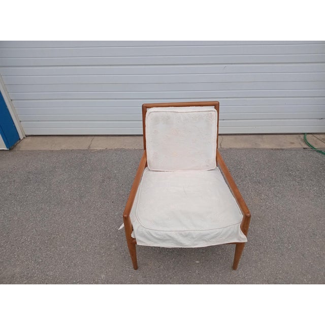Mid-Century Modern Mid-Century Modern t.h. Robsjohn-Gibbings for Widdicomb Lounge Chair For Sale - Image 3 of 11