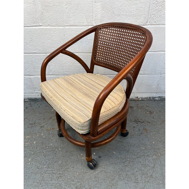 Mid 20th Century Set of Four Wicker and Rattan Dining Chairs by Clark Casual Furniture Inc For Sale In New York - Image 6 of 12