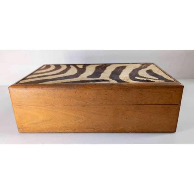 Mid-Century French or American Walnut and Zebra Humidor Box For Sale - Image 4 of 17