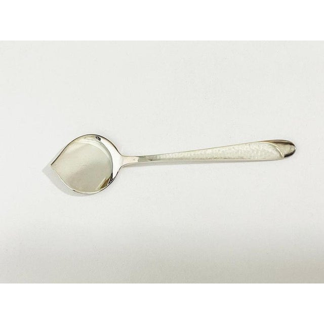 1930s Art Deco Dutch Silver Ice Spoons attributed to Gerritsen and Van Kempen, 1930s, Set of 12 For Sale - Image 5 of 8
