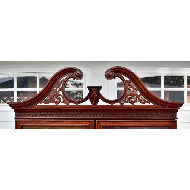 Vintage Chippendale Style Mahogany China Cabinet Hutch Serpentine Swan Neck For Sale - Image 4 of 15