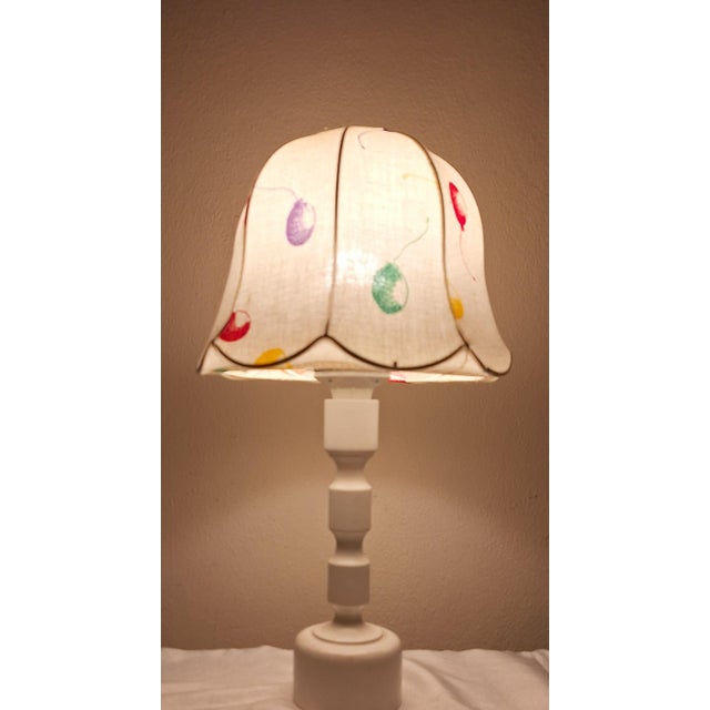 1970s White Painted Pine Column Base Table Lamp with Fabric Shade, 1970s For Sale - Image 5 of 7