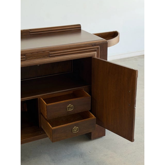 1930s Art Deco Statement Cabinet For Sale - Image 4 of 18