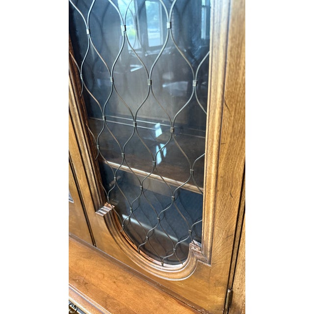 Karges Furniture Breakfront China Cabinet, Circa 1980s For Sale - Image 13 of 18