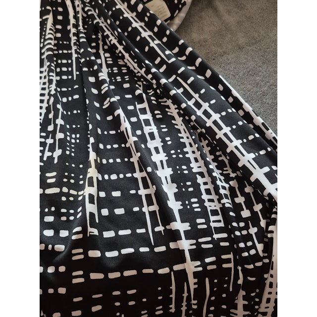 Italian Designer Black and White Heavyweight Jersey-3 Yards For Sale - Image 4 of 6