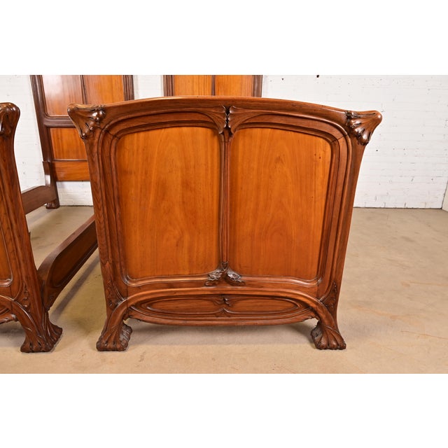 Louis Majorelle Antique French Art Nouveau Carved Walnut Twin Size Beds, Circa 1900 For Sale - Image 10 of 13