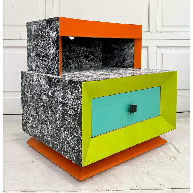 Mid-Century Modern Atomic Splatter Neon Nightstand and Fiberglass Chairs Set For Sale - Image 4 of 12