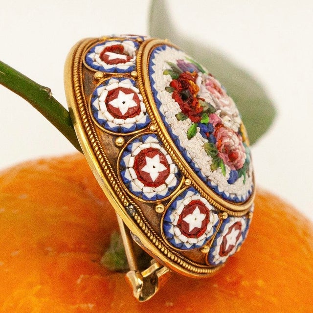 Early 20th Century Victorian 14k Yellow Gold Floral Micro Mosaic Pin For Sale - Image 9 of 10