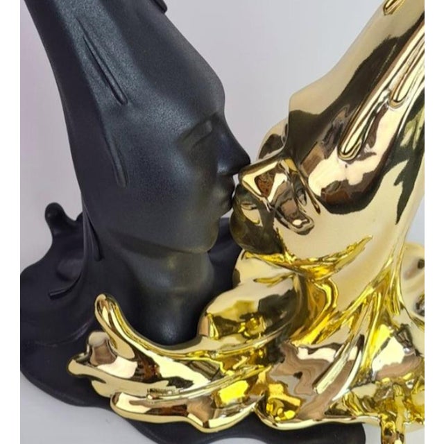 Sagrasse XOXO Resin 40x38x16cm Edition of 100 Signed and numbered Year 2023 This piece is attributed to the mentioned...