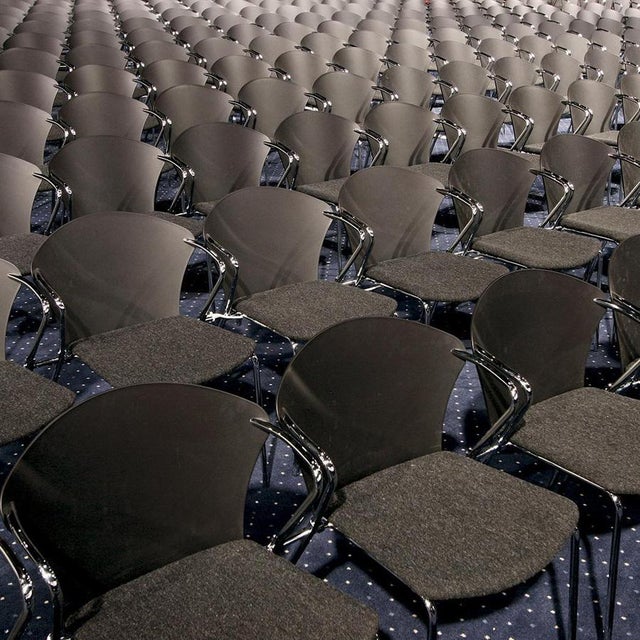 EO 5400 White Stackable Bessi Chair by Erla Sólveig Óskarsdóttir For Sale - Image 6 of 10