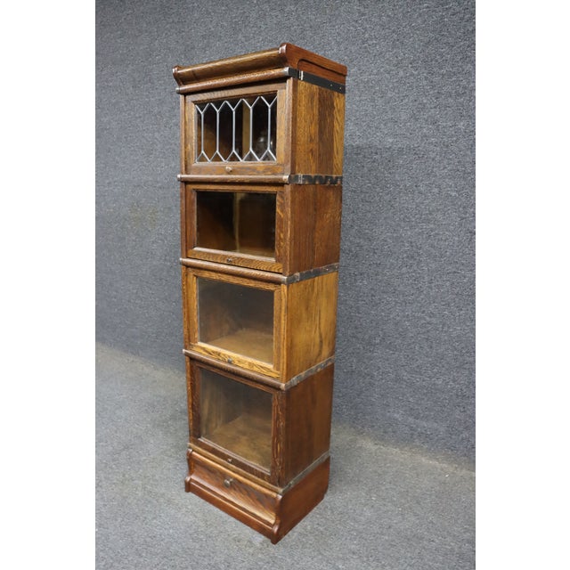 Rare Quarter Size Stacking Bookcase Attributed to Globe Wernicke in Quarter Sawn Oak For Sale - Image 4 of 10