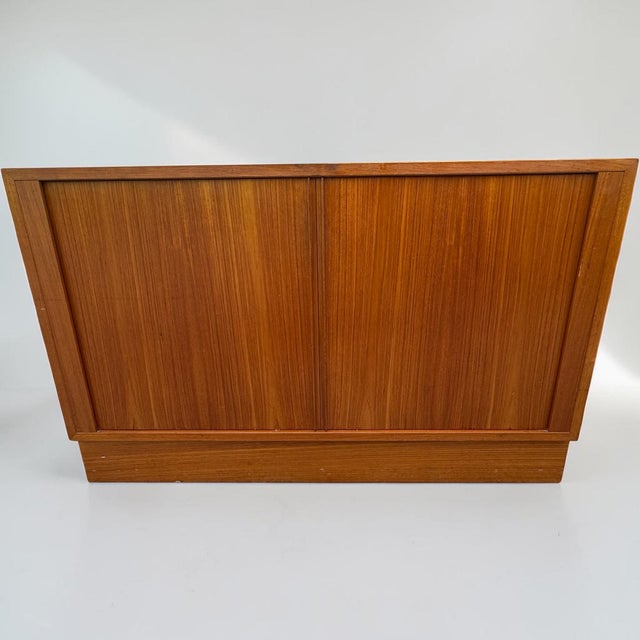 1960s Pair of Scandia Swedish Mid-Century Modern Credenzas, Denmark Design For Sale In Miami - Image 6 of 16