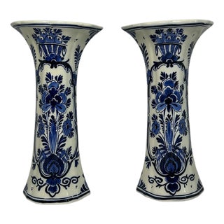 Antique Royal Delft Hand-Painted Floral Trumpet Vases by l.g.n. Ten Dam, 1916, Set of 2 For Sale