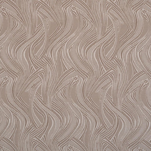 Traditional Schumacher Quilted Waves Indoor/Outdoor Fabric In Metallic Brown For Sale - Image 3 of 6