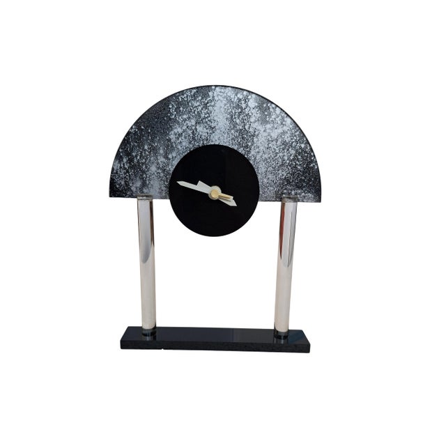 Plastic Vintage Postmodern Italian Table Clock by Creazioni G & F, Italy, 1990 For Sale - Image 7 of 7