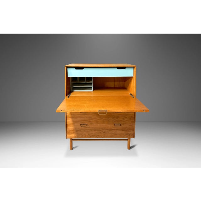 Mengel Furniture Co. Mid-Century Modern Secretary Desk / Gentlemen's Dresser / Chest of Drawers by Raymond Loewy for Mengel, Usa, C. 1960s For Sale - Image 4 of 12