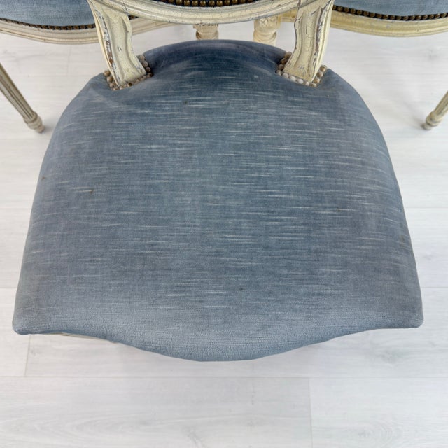 Vintage French Louis XVI Dining Chairs – Set of 7 For Sale - Image 10 of 11