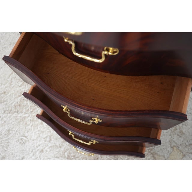Thomasville Mahogany Lingerie Chest W. Flip Open Mirror For Sale In Philadelphia - Image 6 of 15