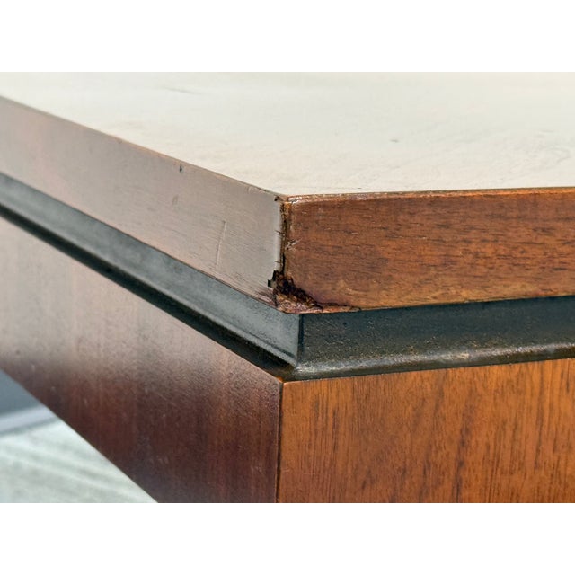 Mid-Century Modern Lane Mid-Century Modern Walnut Coffee Table For Sale - Image 3 of 7