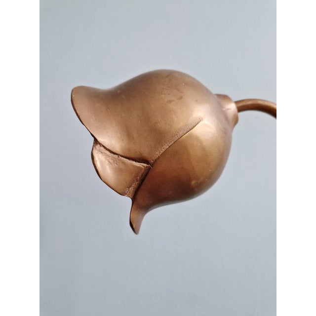 Gold Hollywood Regency Floral Table Lamp in Bronze and Brass, 1970 For Sale - Image 8 of 15