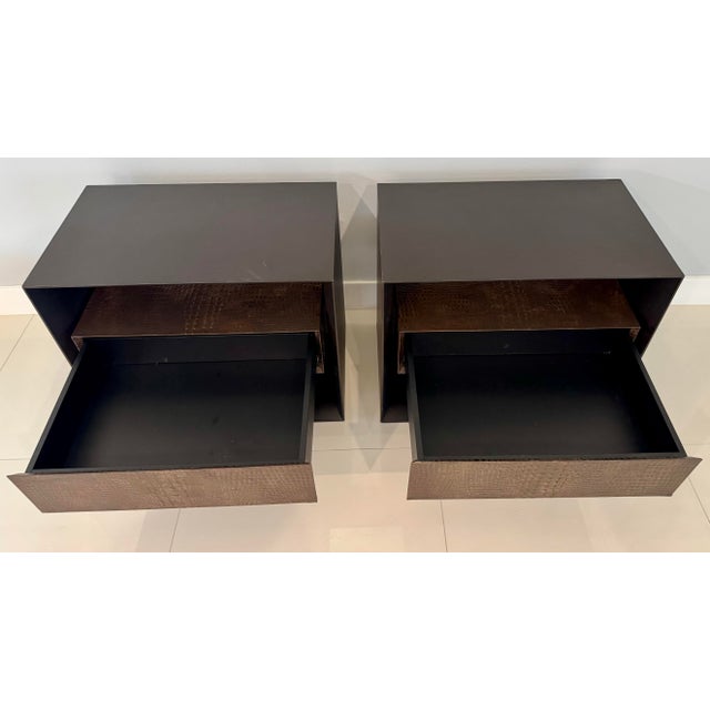 Modern Artefacto Herzog II - King Headboard and Two Bedside Tables For Sale - Image 3 of 10