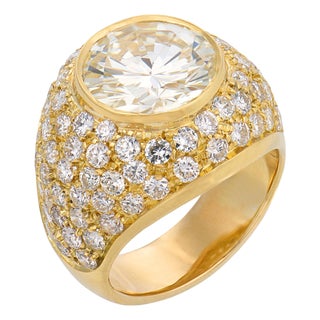 Vintage Gia 3.17 Carat Diamond 18k Yellow Gold Bombé Ring, Size 3 For Sale