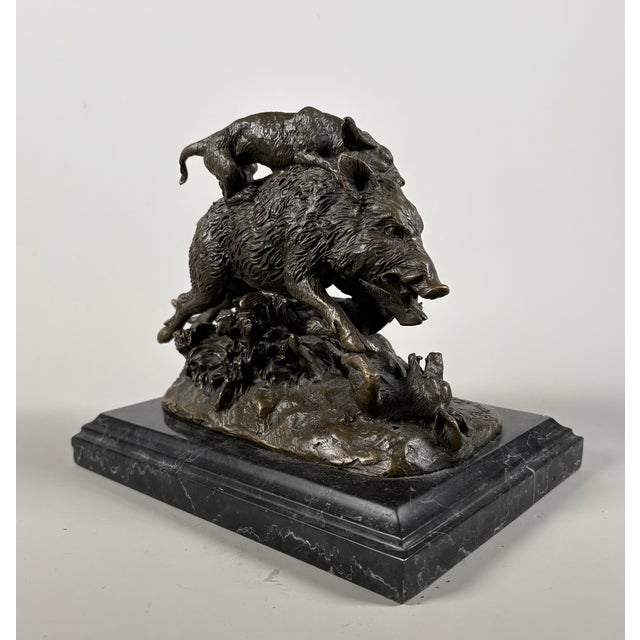Metal Pierre Jules Mene (1810-1879) Sanglier Pris Par Quatre Chiens Sculpture en Bronze For Sale - Image 7 of 8