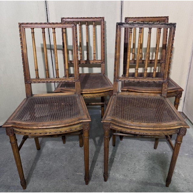 Louis XVI Chairs in Carved Wood, Set of 4 For Sale - Image 4 of 9