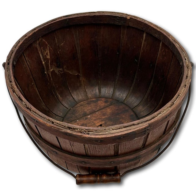 Great Antique American Hand Made Steam Bent Oak Maine Apple Farm Gathering Basket With Excellent Patina For Sale - Image 4 of 18