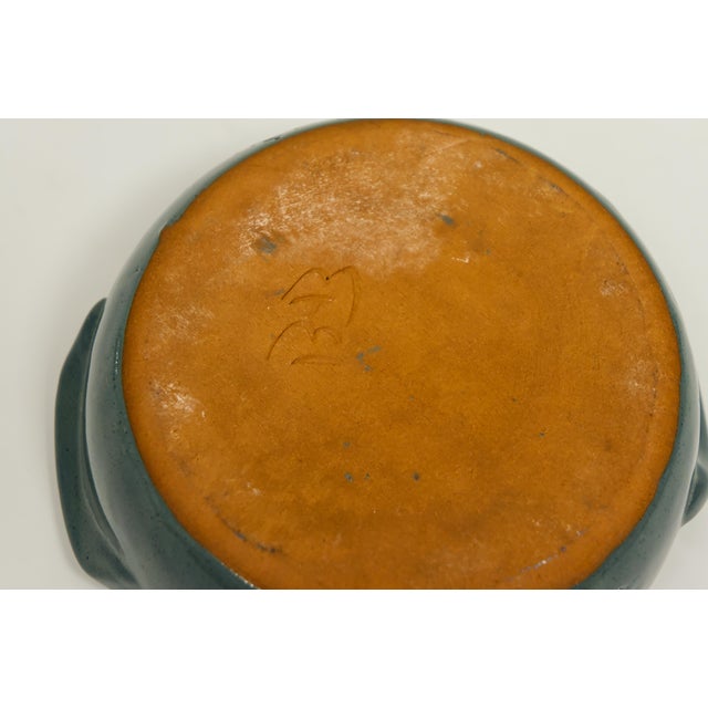 Late 20th Century Kentucky Bybee Pottery Gray Green Glaze Serving Bowl For Sale - Image 5 of 5