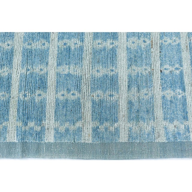 Modern Geometric Chain Motif Light Gray Rug "Catena" by Doris Leslie Blau For Sale - Image 4 of 5