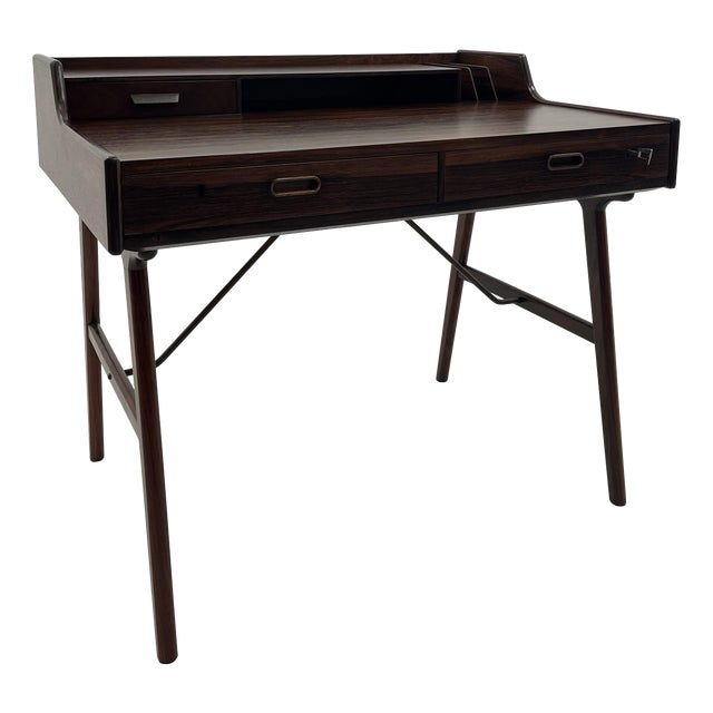 Danish Model 56 Desk in Rosewood by Arne Wahl Iversen for Vinde Mobelfabrik, 1960s For Sale