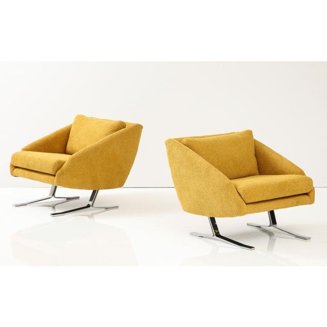 Pair of Mid Century Modern Lounge Chairs For Sale - Image 4 of 6