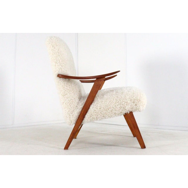 Cream Lounge Chair, 1960s For Sale - Image 4 of 6