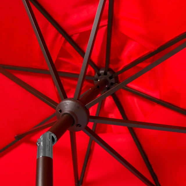 Single Scallop 9 Ft Crank Outdoor Push Button Tilt Umbrella in Red & White For Sale - Image 4 of 5