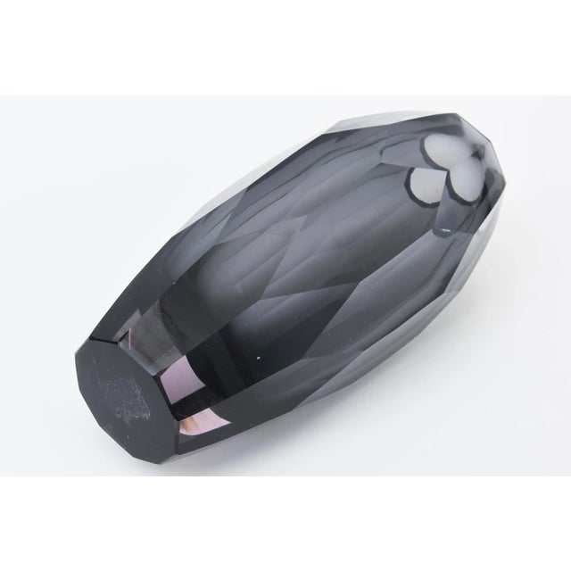 80's Murano Sommerso Faceted Gray, Pink Gradient Vase For Sale - Image 9 of 11
