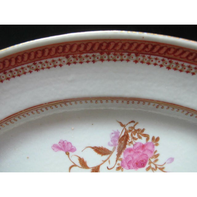 English Chinese Export Porcelain Armorial British East India Reproduction Oval Platter For Sale - Image 3 of 6