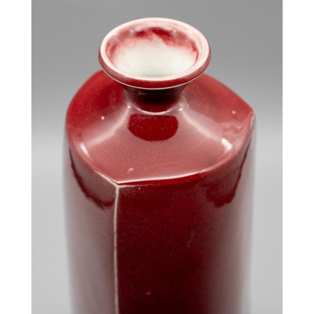 Cinnabar Red Shigaraki Bottle Vase Atsushi Yuba, Japan, 1980s For Sale - Image 9 of 14