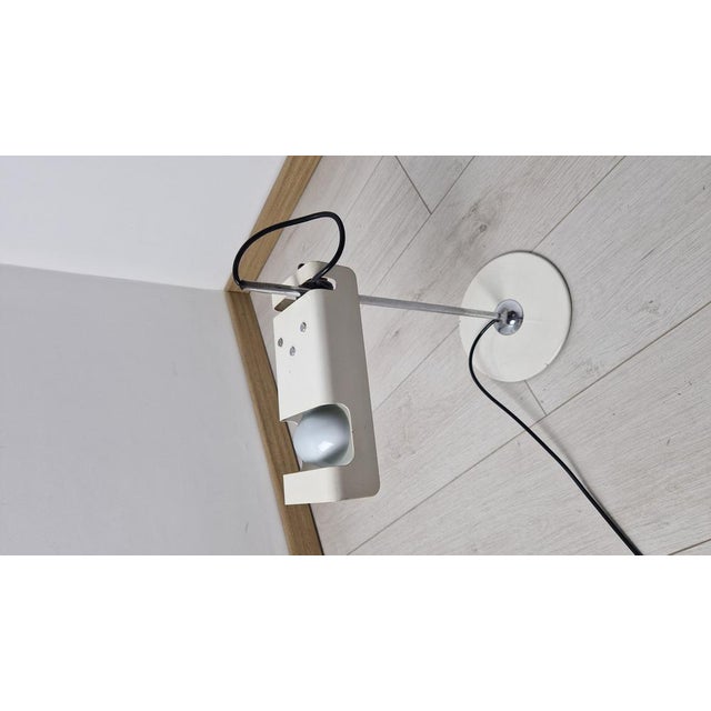 Vintage Spider Table Lamp in White by Joe Colombo for Oluce, 1970s For Sale - Image 6 of 12
