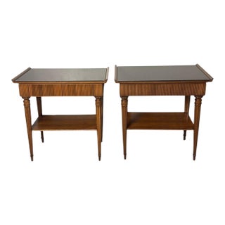 Mid-Century Modern Pair of Italian Wooden Nightstands With Black Glass Tops For Sale